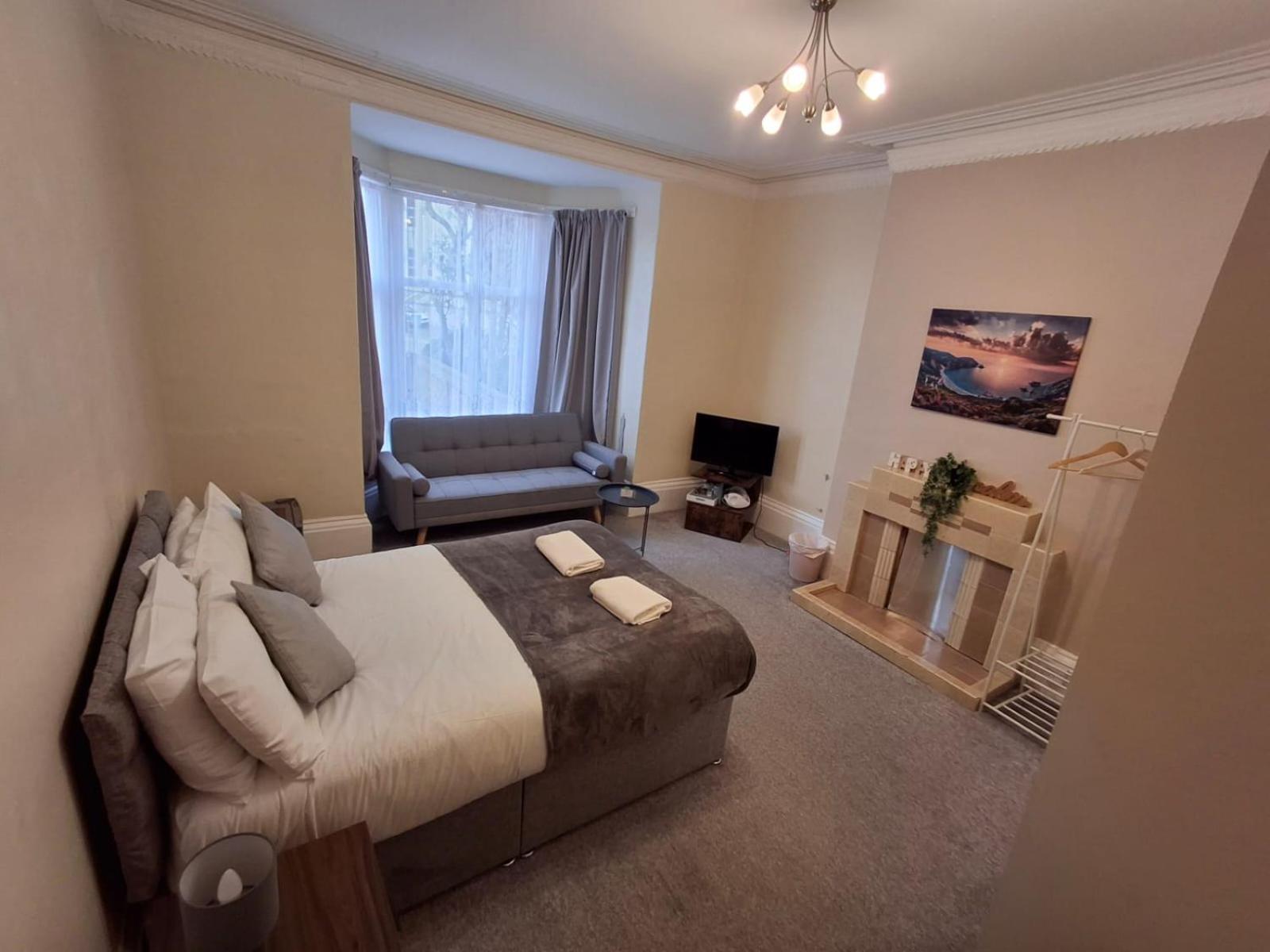 Inn By The Sea, Portsmouth - En Suite Rooms With Sea View Possible, Parking Ev 22Kw ภายนอก รูปภาพ