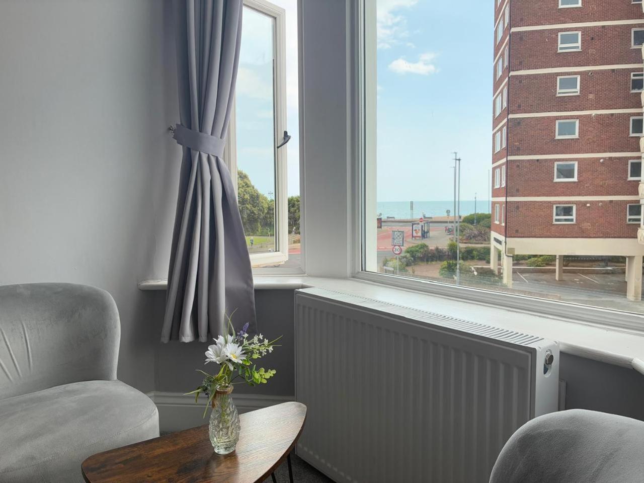 Inn By The Sea, Portsmouth - En Suite Rooms With Sea View Possible, Parking Ev 22Kw ภายนอก รูปภาพ
