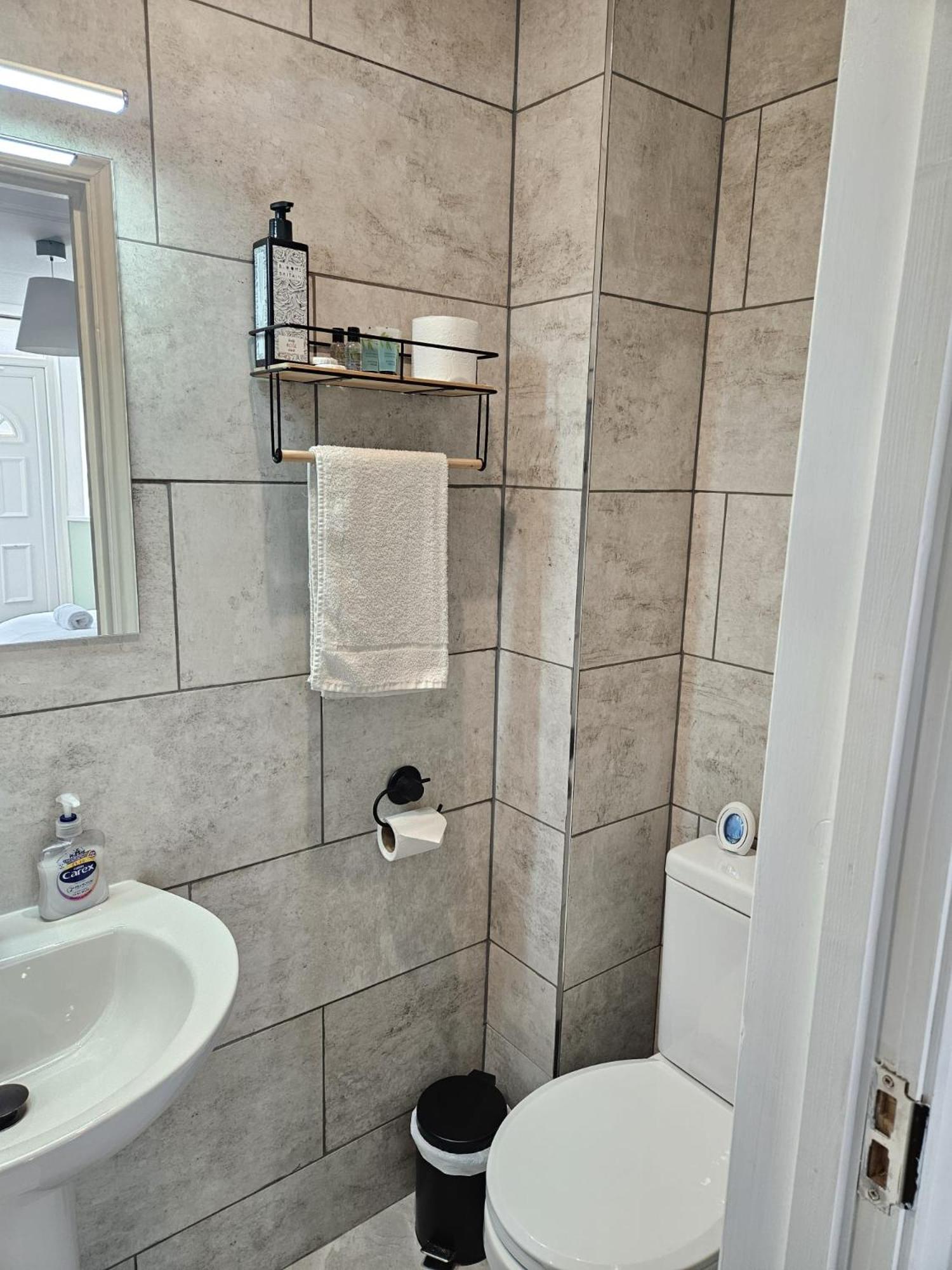 Inn By The Sea, Portsmouth - En Suite Rooms With Sea View Possible, Parking Ev 22Kw ภายนอก รูปภาพ